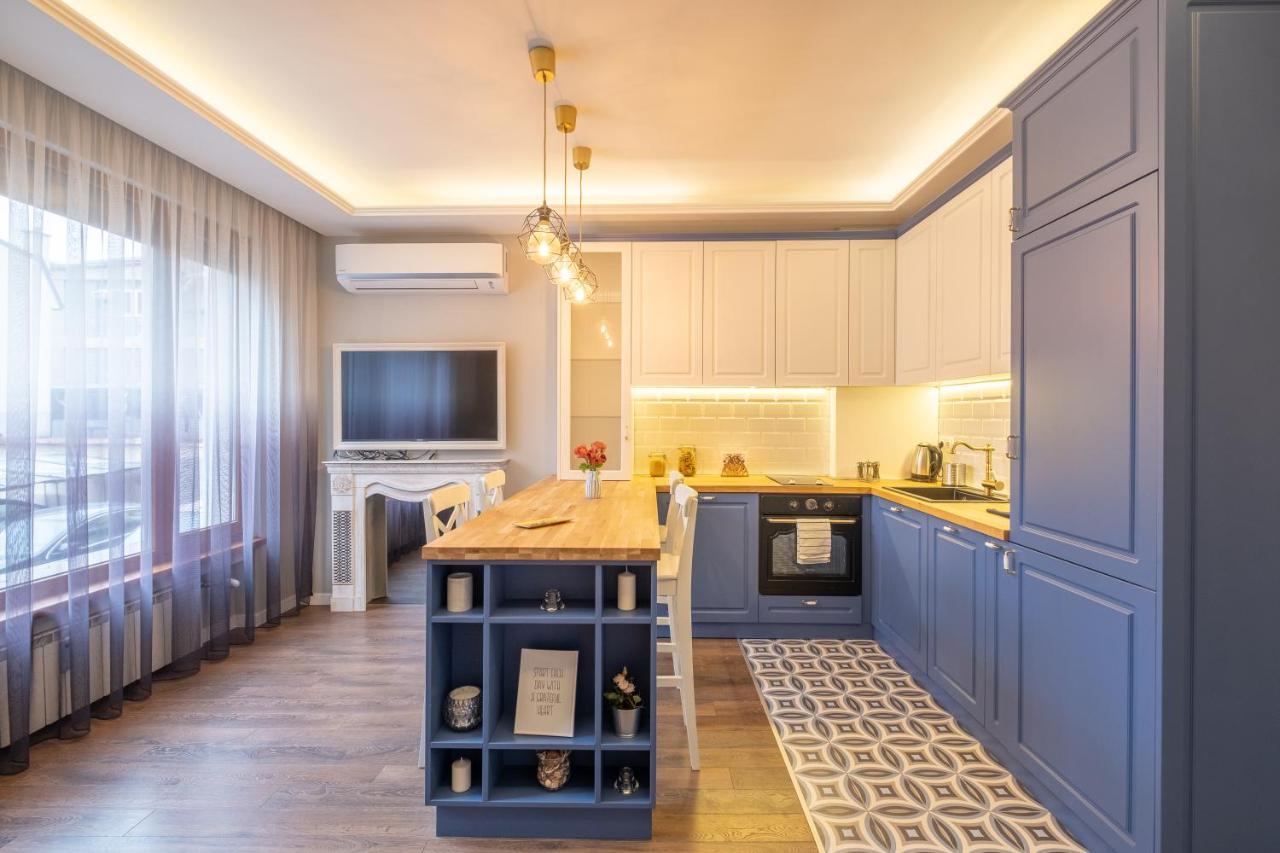 Designer & Cozy 2Bd Flat With A Parking In The City Center By Flat Mаnager Sofia Eksteriør billede