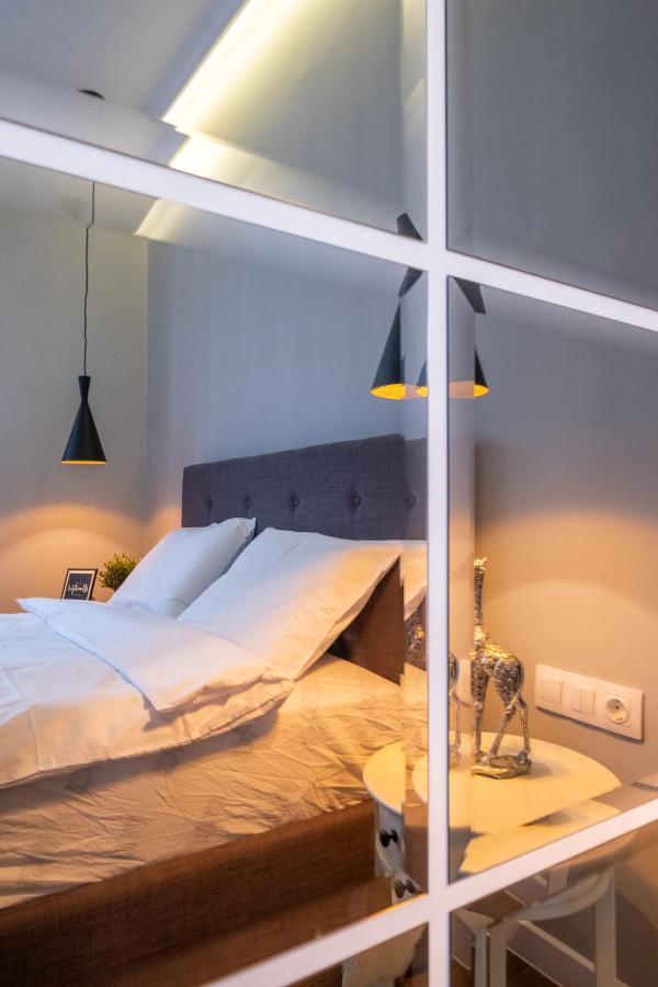 Designer & Cozy 2Bd Flat With A Parking In The City Center By Flat Mаnager Sofia Eksteriør billede