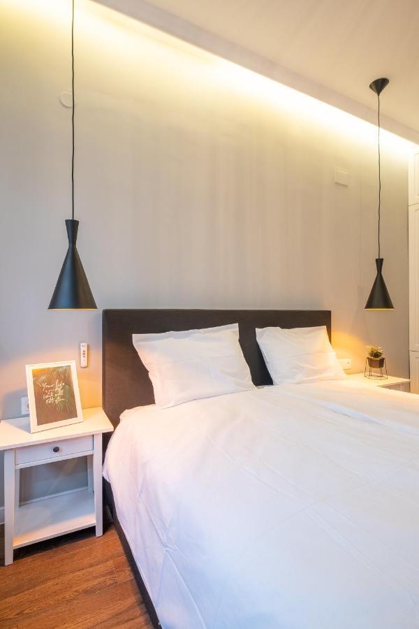 Designer & Cozy 2Bd Flat With A Parking In The City Center By Flat Mаnager Sofia Eksteriør billede
