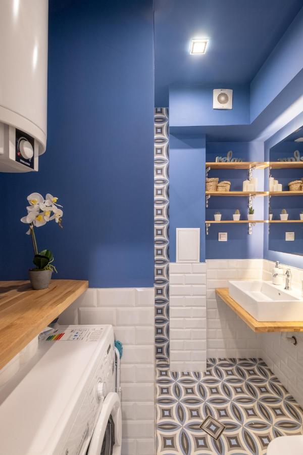 Designer & Cozy 2Bd Flat With A Parking In The City Center By Flat Mаnager Sofia Eksteriør billede