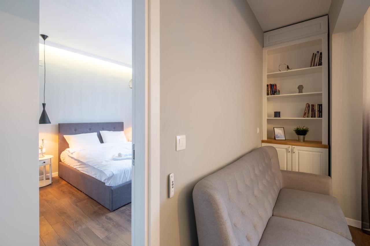 Designer & Cozy 2Bd Flat With A Parking In The City Center By Flat Mаnager Sofia Eksteriør billede